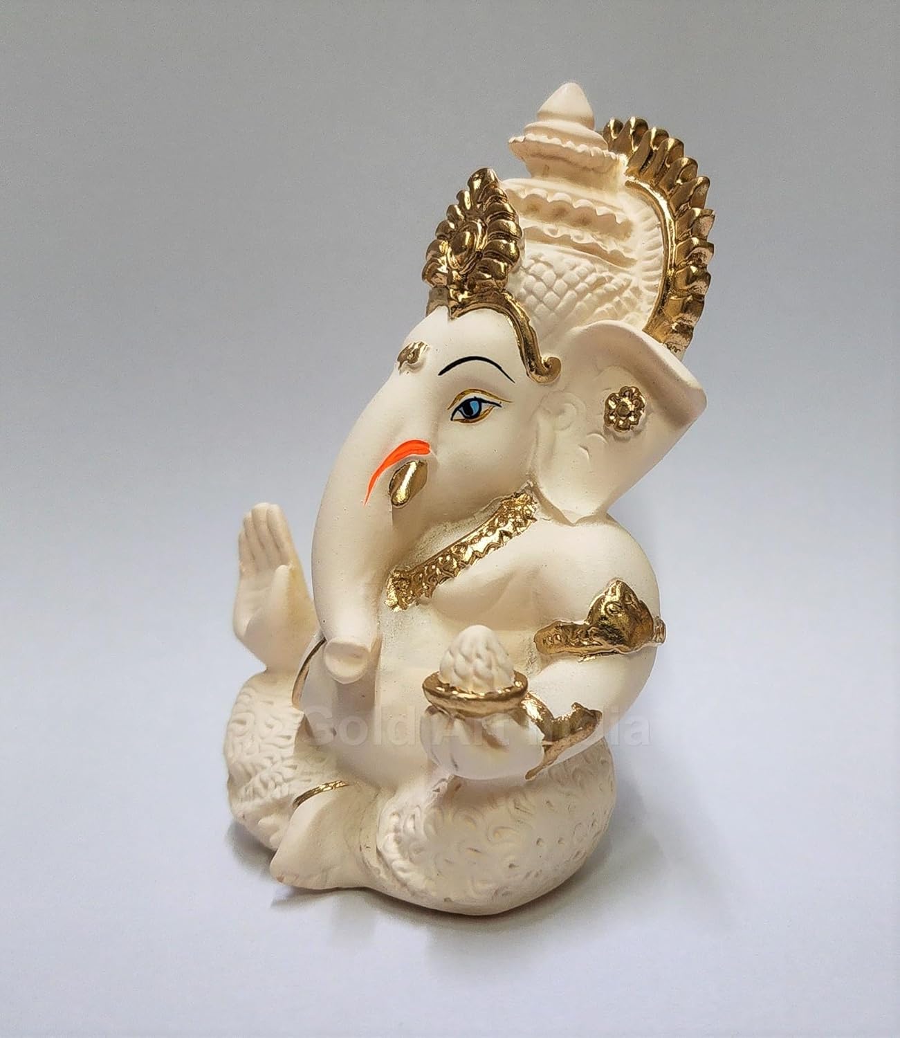 Megha Art Resin Peach Ivory Finish Ganesha Idol Car Dashboard Idol Ganpati Idol for Home Decor Puja Lord Ganesh Statue Gift for Office Desk Puja Room Figurine, H 3.5 Inches x W 2 Inches (Peach Ivory)